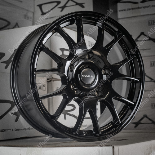 Black alloy wheels - 18",