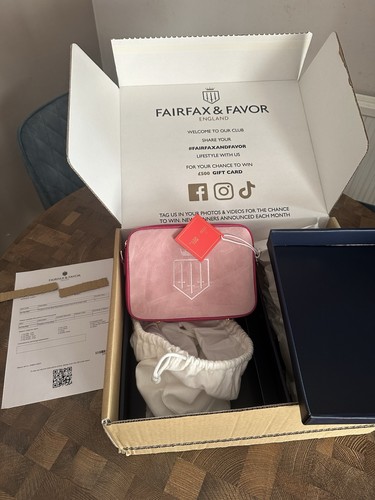 Fairfax and favour breast - fairfax,