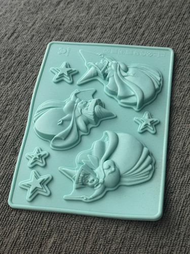 Sleeping beauty fondant icing
