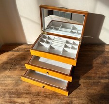 Mele & Co Oriental Rose Meagan