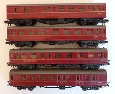Playcraft P455 P457 P458 4 x Maroon coaches – nice rake!
