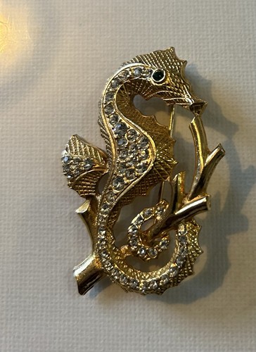 Vintage gold tone - vintage, seahorse