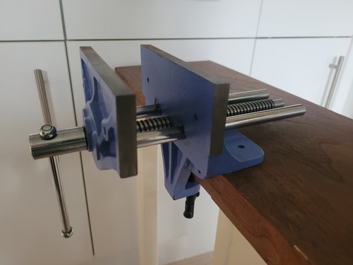 Heavy duty bench mounted - heavy,
