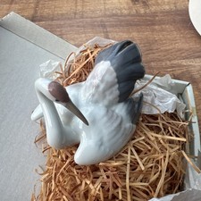 Lladro Vintage Porcelain Figurine Statue Carne Bird Figure Marked Deco Spain