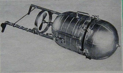 Scuba scooter tow motor - scooter,
