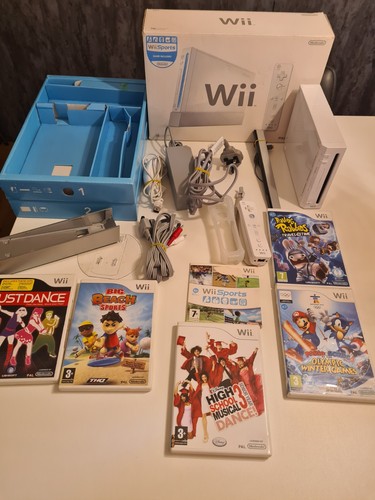 Nintendo wii console - nintendo,