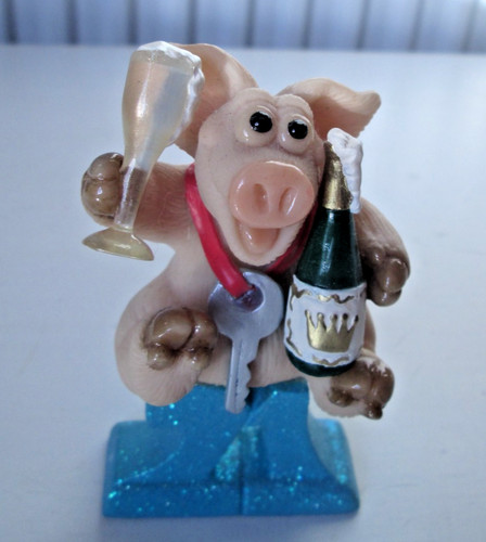 Piggin pigs ornament - pigs, "happy