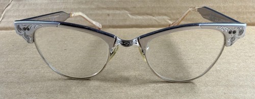 Vintage 1950s 60s - vintage, eye