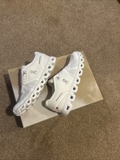 Onclous Women’s Trainer Size