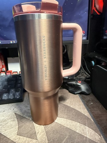 Stanley starbucks - stanley, x