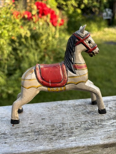 Beautiful vintage wooden hand - vintage,
