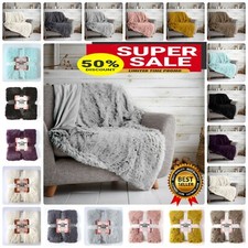 LUXURY HUG & SNUG THROW WARM