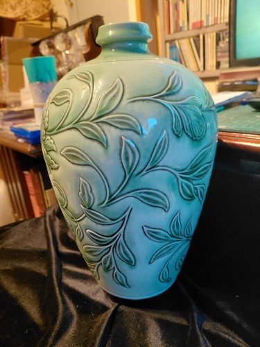 Burslem artwares wuhan vase - artwares,