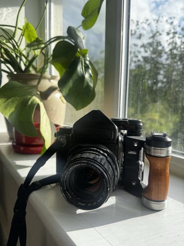 Pentax medium format film - 67,