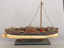 VINTAGE MODEL LIFEBOAT - EARLY