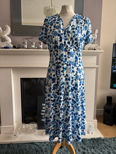 Joe browns blue white