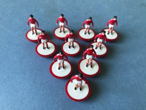 Subbuteo team base red ref - red,