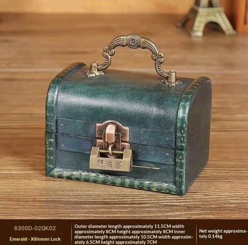Vintage retro wooden - retro, treasure