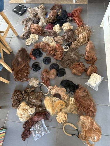 Large joblot synthetic hair - large,