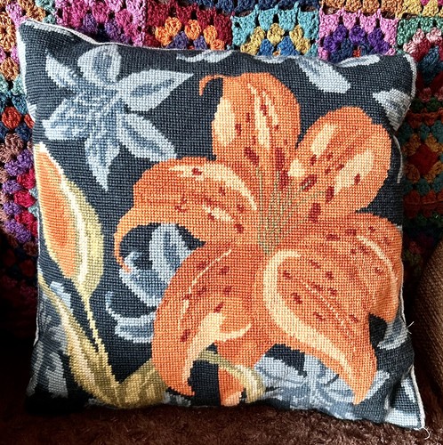 Vintage cottage style floral - cottage,