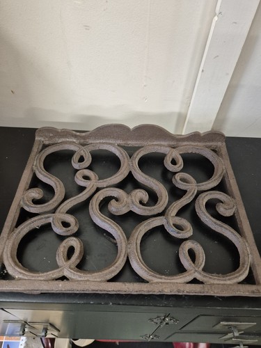 Trivet cast iron vintage pot - trivet,