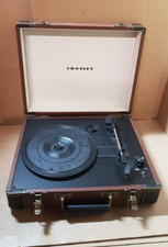 CROSLEY CR6019A-BR Executive Portable USB Turntable Record Player, Speed 33.3RPM