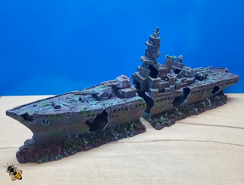 Warship wreck large aquarium - x,