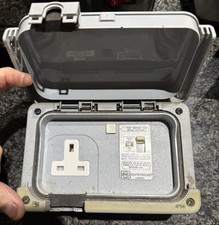 MK Sentry socket 1 Gang LN56301