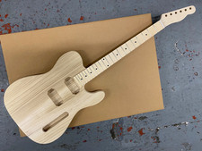 ELECTRIC GUITAR  PAULOWNIA