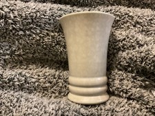 poole pottery vase 14 cm tall