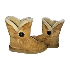 UGG Australia Bailey Button