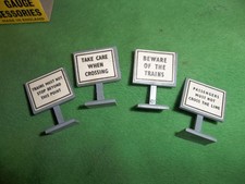 MERIT OO GAUGE AND HO GAUGE STATION ACCESSORIES  5081 RAILWAY BOARD SIGNS