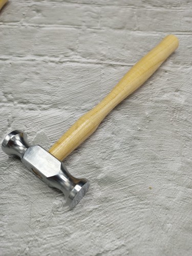 Double chasing hammer flat - double,