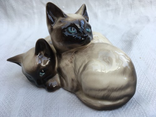 Beswick siamese kittens - siamese,