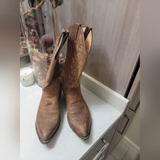 Justin Boots 10.5 D