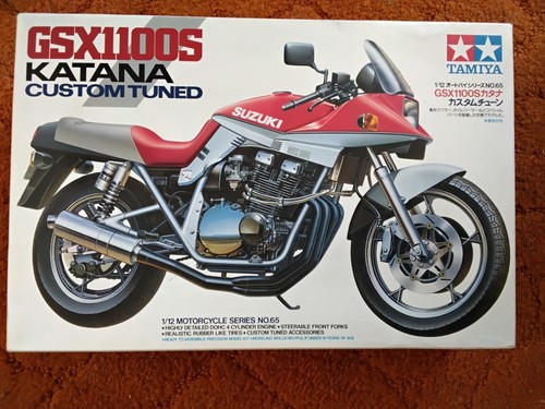 Motorcycle model kit - 1/12,