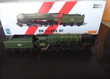 Hornby R3988 - BR Class 9F 2-10-0 'Evening Star' 92220 - DCC Ready - OO gauge