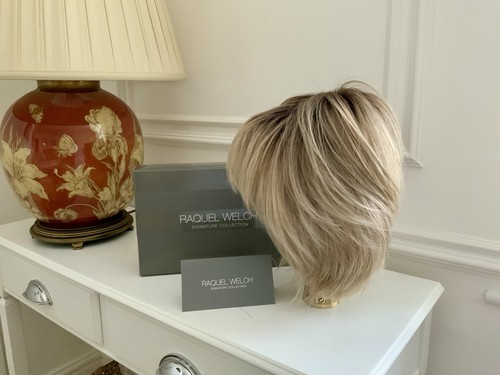 Raquel welch wig - wig, real