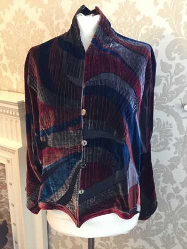 Vintage hampstead bazaar - **vintage-hampstead, bazaar**