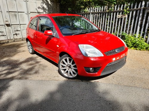 Ford fiesta mk6 red - ford,