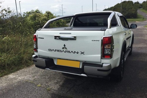 Mitsubishi l200 series light - mitsubishi,