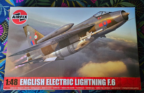 Airfix english electric - 1:48,