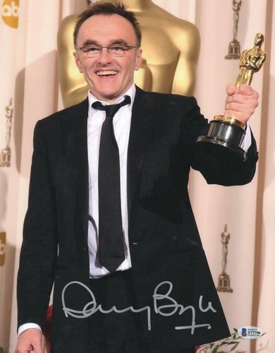 Danny boyle signed 11x14 photo - danny,
