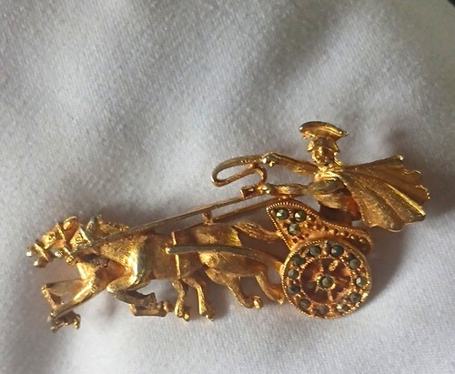 Vintage gold tone roman - roman, horse