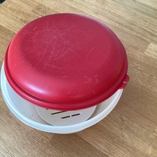 Tupperware Lettuce Keeper