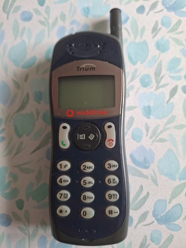 Old vodafone trium mobile - old,