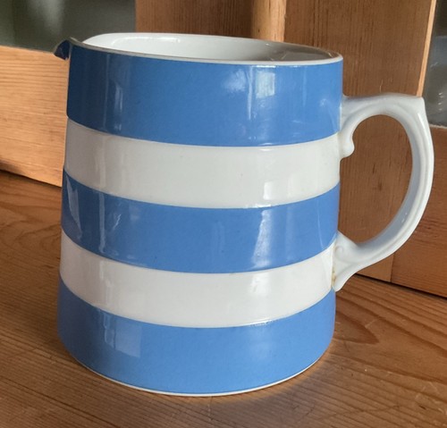Green cornishware jug - t, g