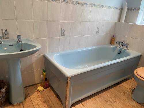 Vintage original blue bathroom - original,