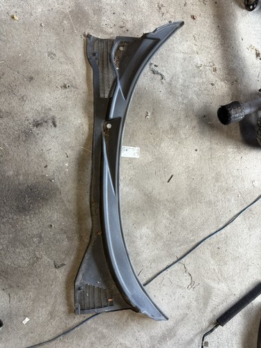 Scuttle panel windscreen wiper - panel,