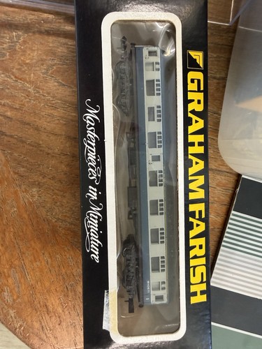 Graham farish gauge coach - n,